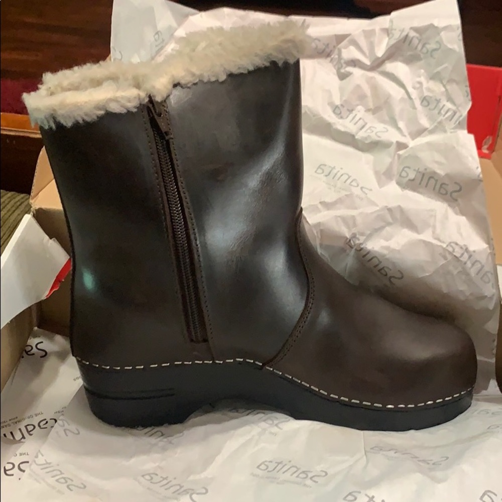 Sanita brown size 40 ankle boots